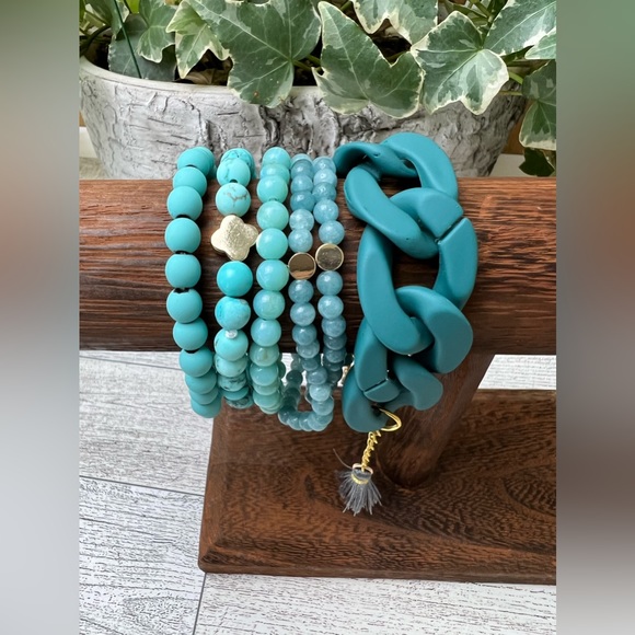 Western Chic Turquoise Stacked Bracelet Set- Stylish Bohemian Layered Bracelets - Picture 8 of 9